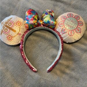 Disney Minnie Small World Ears